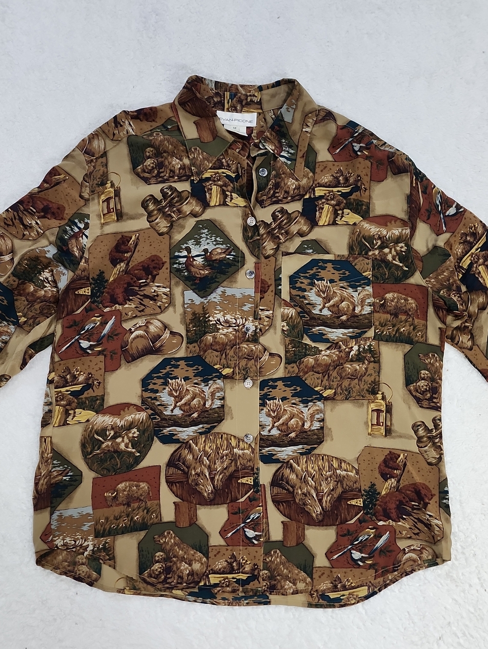 Vintage Evan Picone Animal Lodge Novelty Print 100% Slik Long Sleeve Blouse Rare